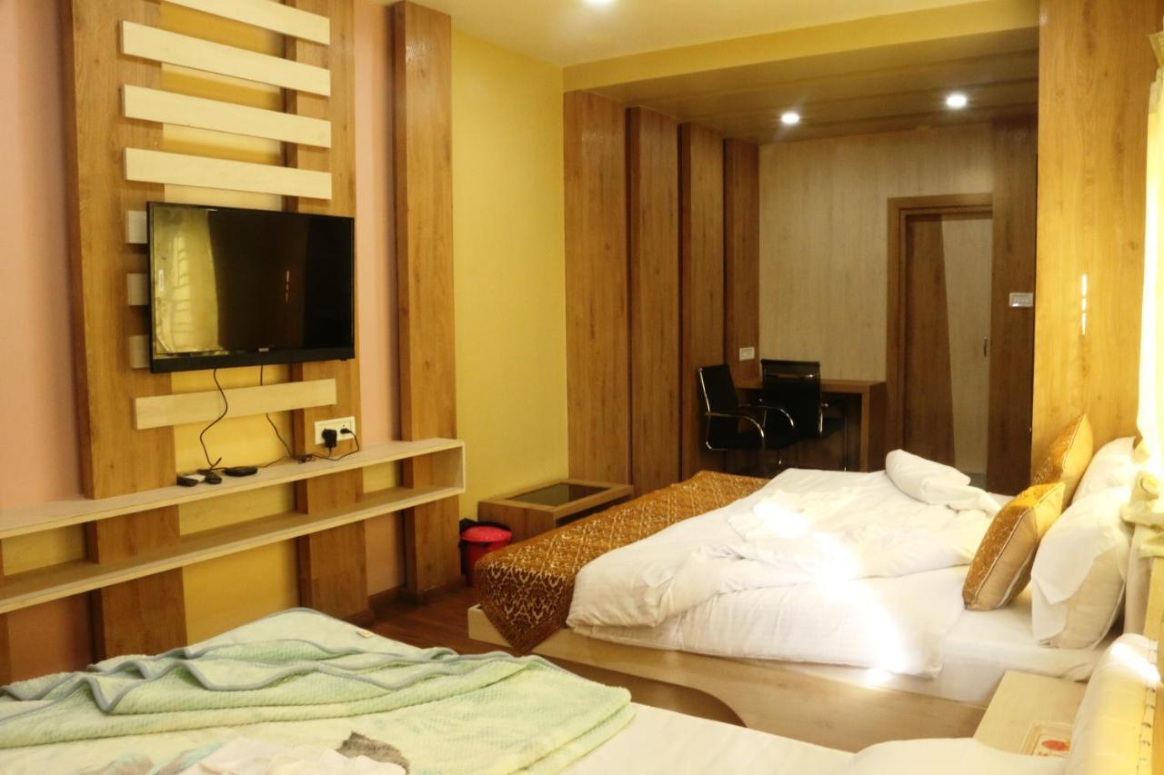 Hotel Himalaya Agartala Eksteriør bilde