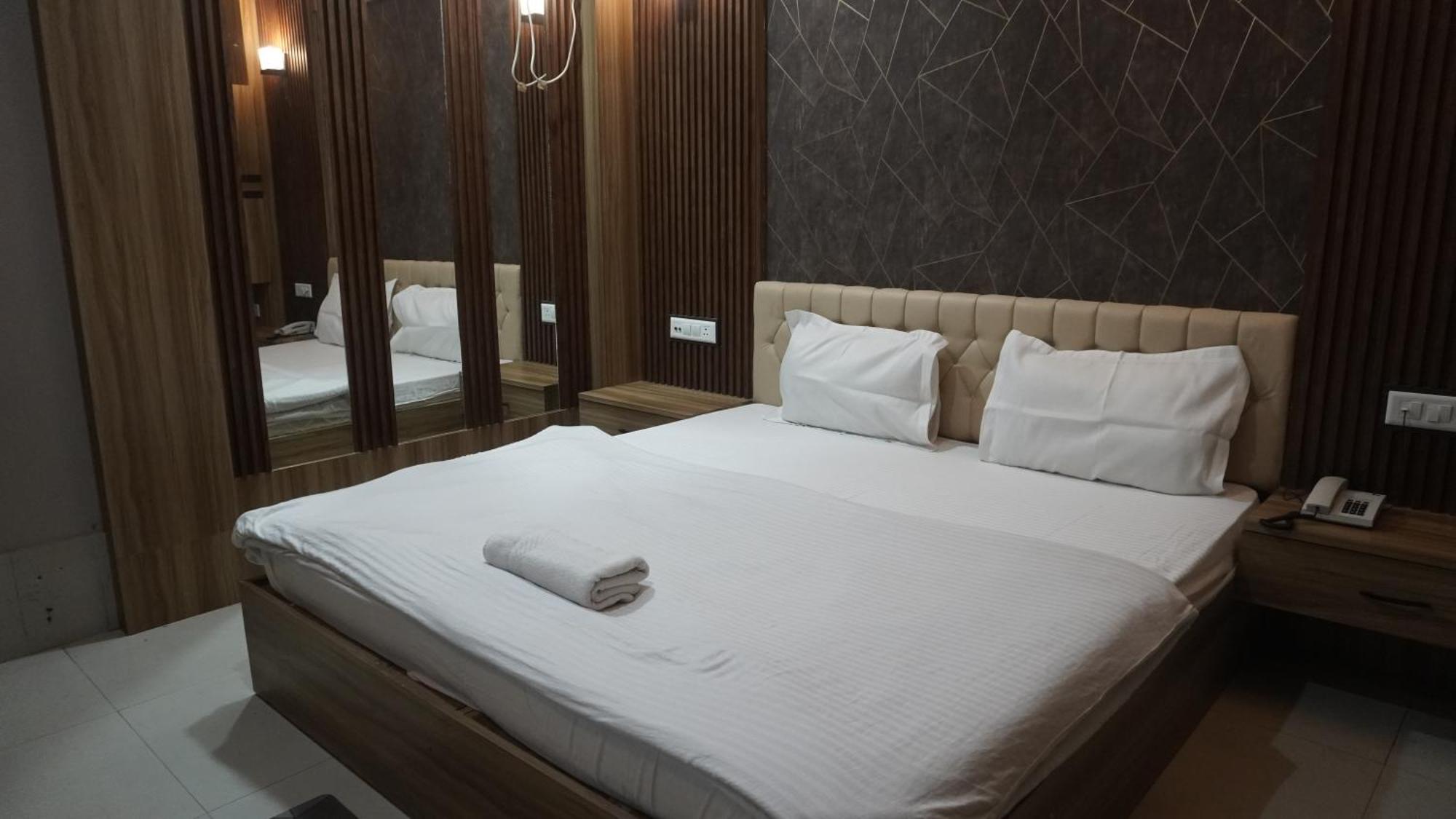 Hotel Himalaya Agartala Eksteriør bilde